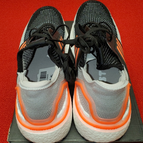 Adidas Ultraboost 19 Men Sz 11 - Picture 4 of 6